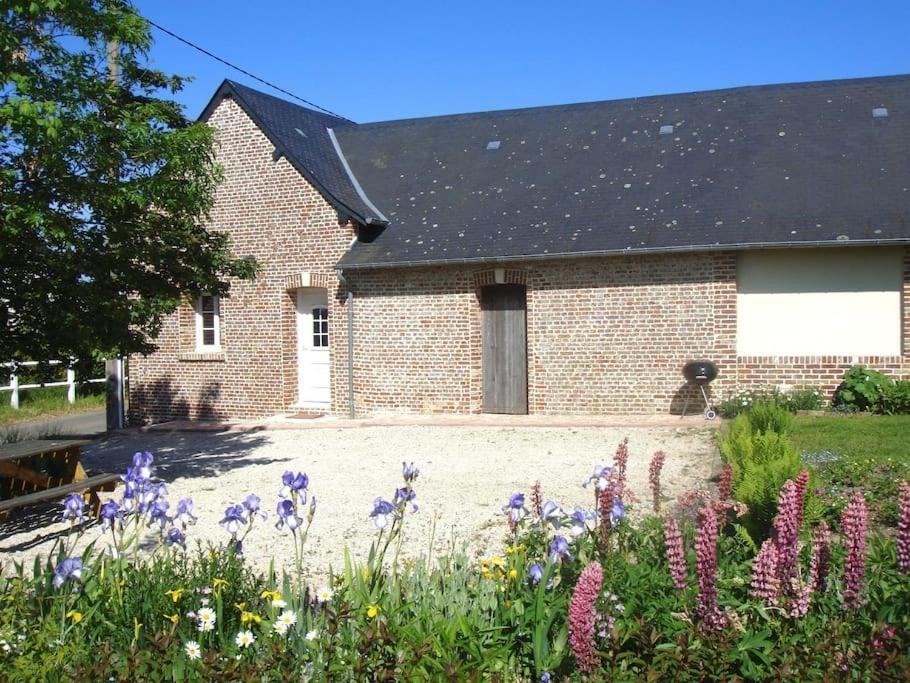 Les Coquelicots Villa Nibas Eksteriør bilde